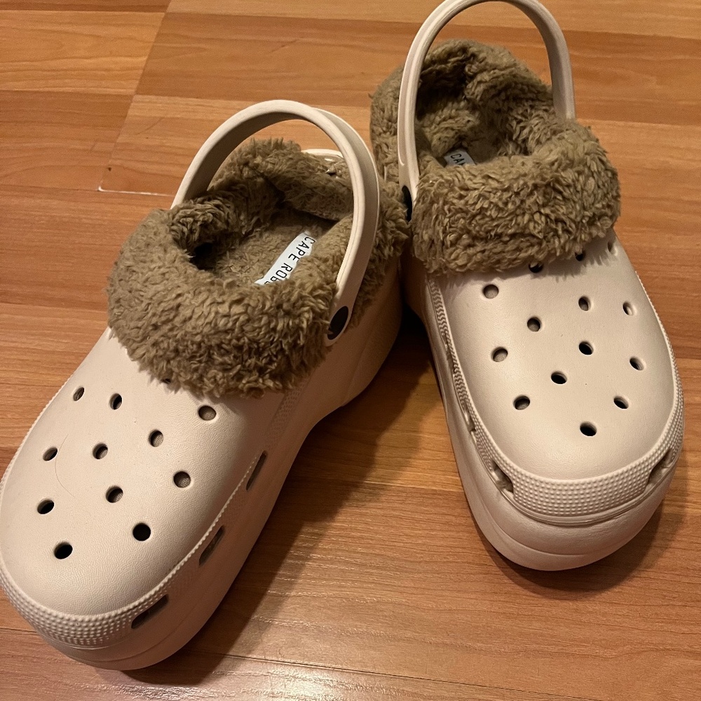 Brand New Cape Robbin Platform Clogs